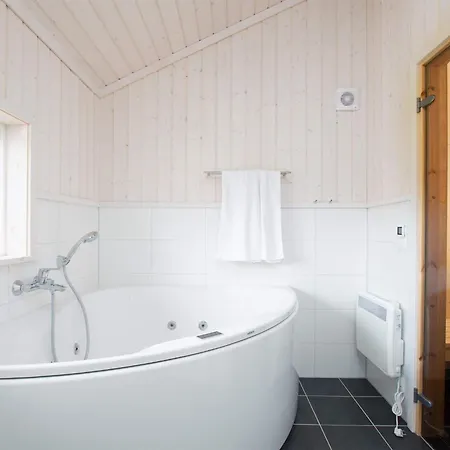 بيت للعطل Danish With Sauna